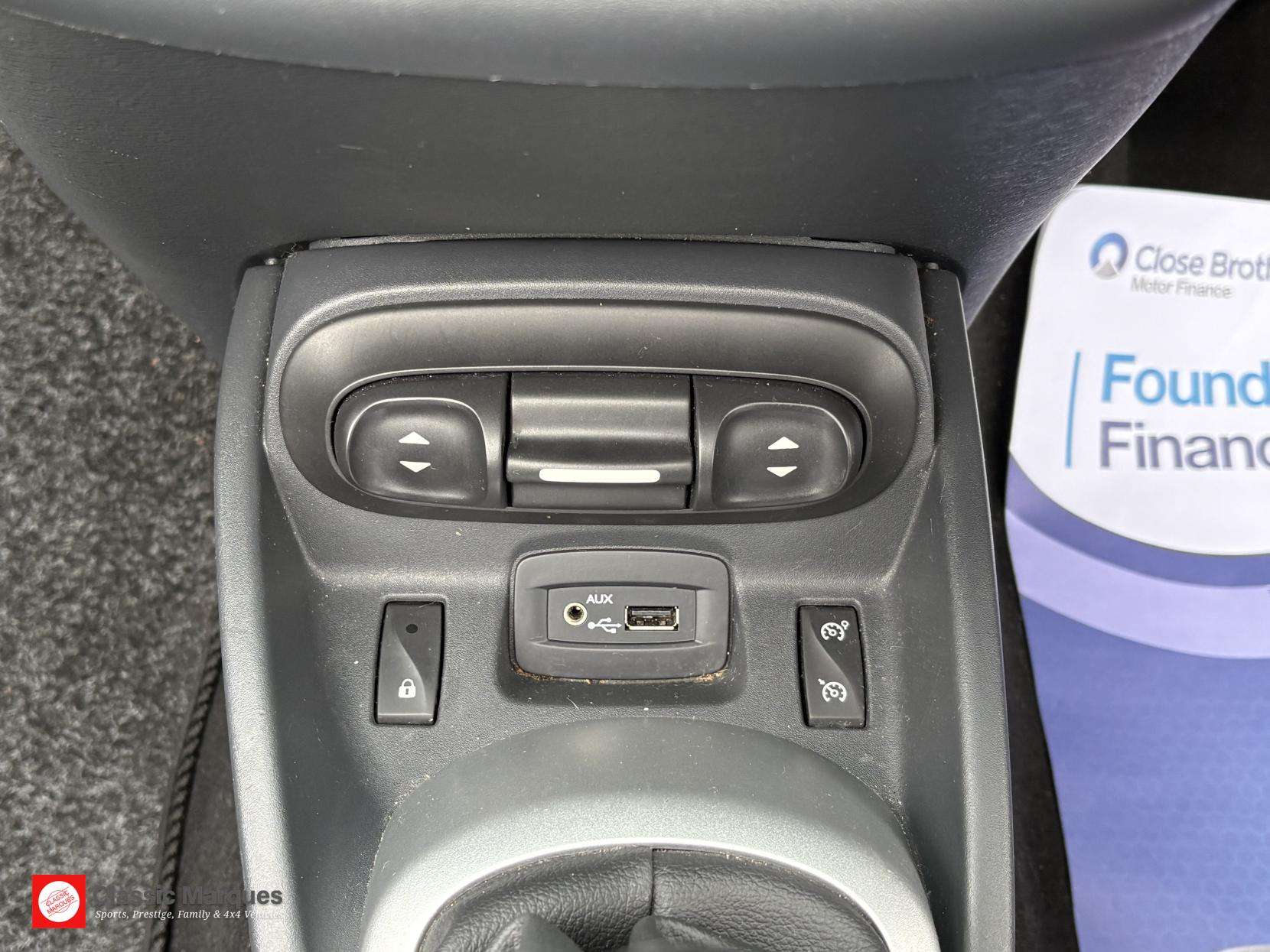 2011 RENAULT WIND 2011 RENAULT WIND