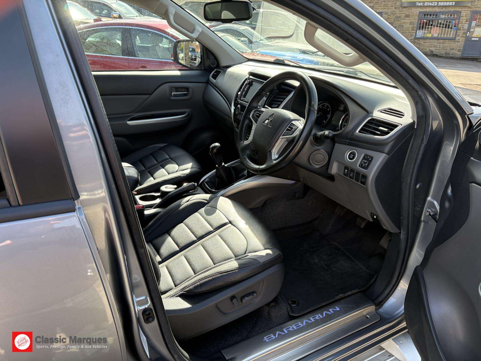 A 2016 MITSUBISHI L200 2.4 DI-D DC Barbarian Pickup Double Cab 4dr Diesel Manual 4WD Euro 6 (178 ps) A 2016 MITSUBISHI L200 2.4 DI-D DC Barbarian Pickup Double Cab 4dr Diesel Manual 4WD Euro 6 (178 ps)