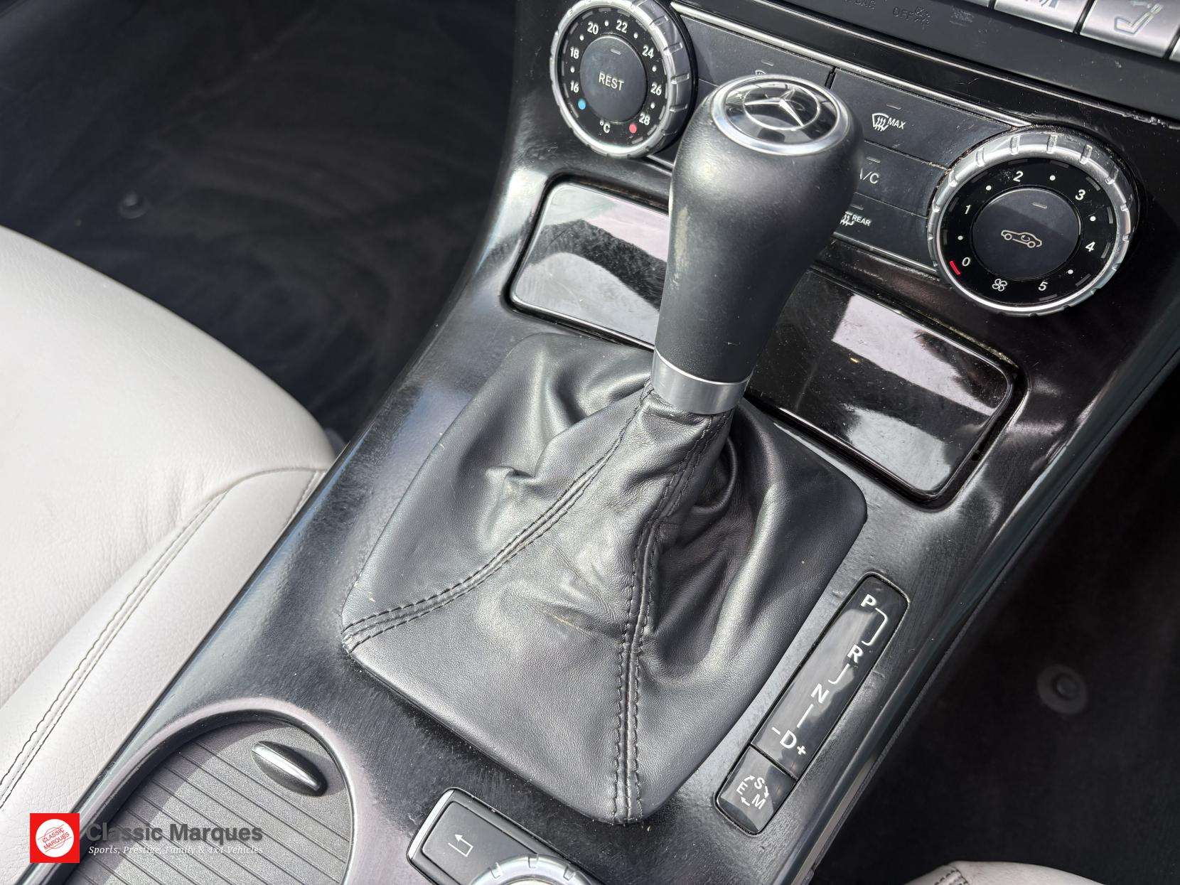 2011 MERCEDES-BENZ SLK 2011 MERCEDES-BENZ SLK