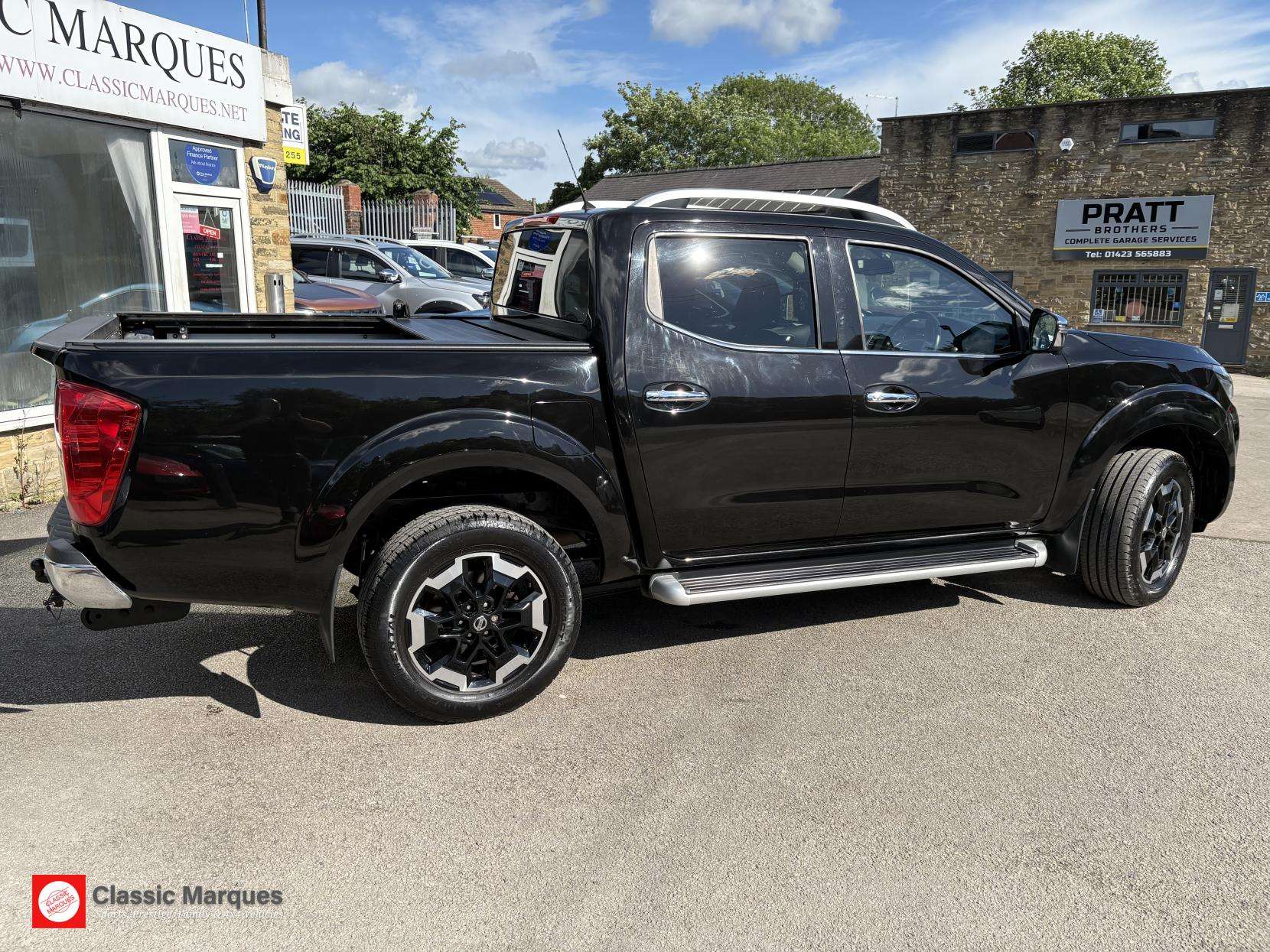 A 2019 NISSAN NAVARA 2.3 dCi Tekna Pickup Double Cab 4dr Diesel Auto 4WD Euro 6 (190 ps) A 2019 NISSAN NAVARA 2.3 dCi Tekna Pickup Double Cab 4dr Diesel Auto 4WD Euro 6 (190 ps)