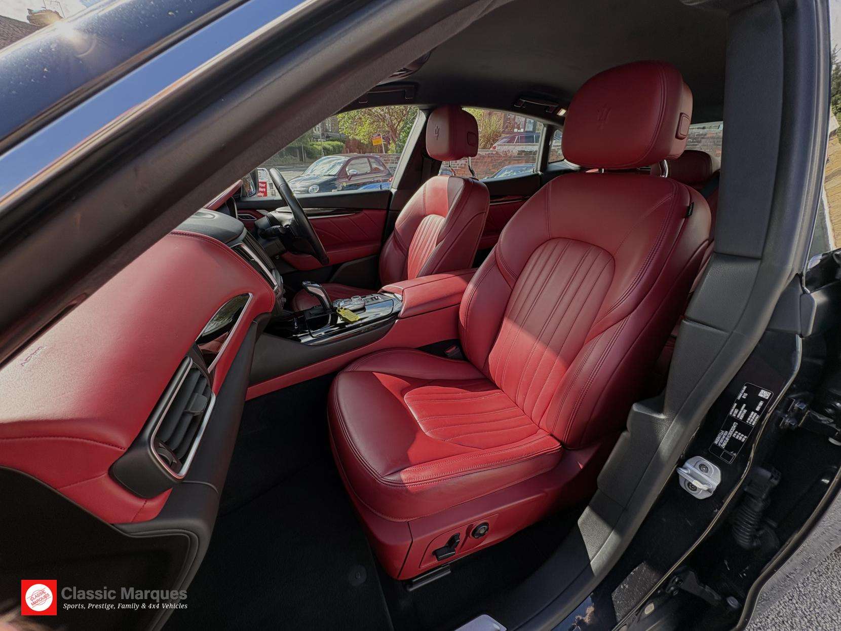 2019 MASERATI LEVANTE 2019 MASERATI LEVANTE