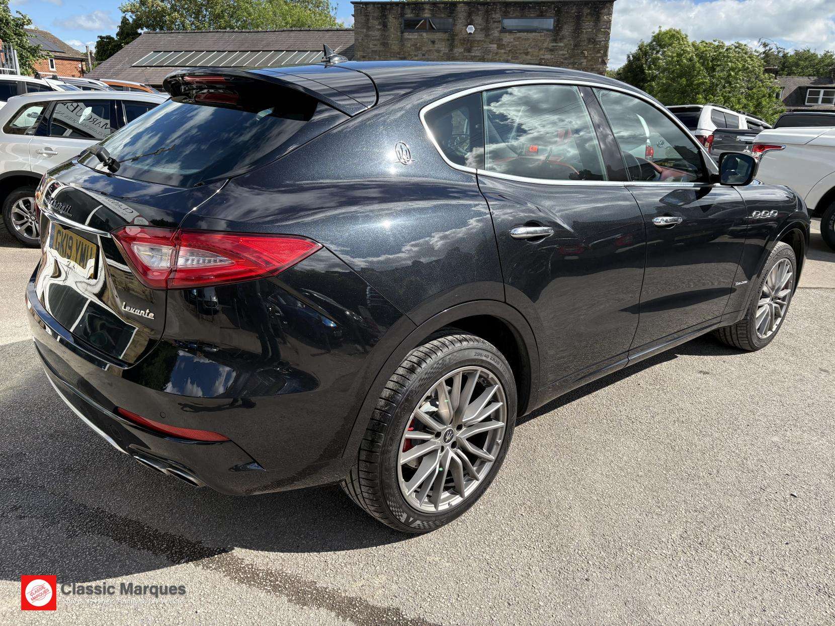 2019 MASERATI LEVANTE 2019 MASERATI LEVANTE