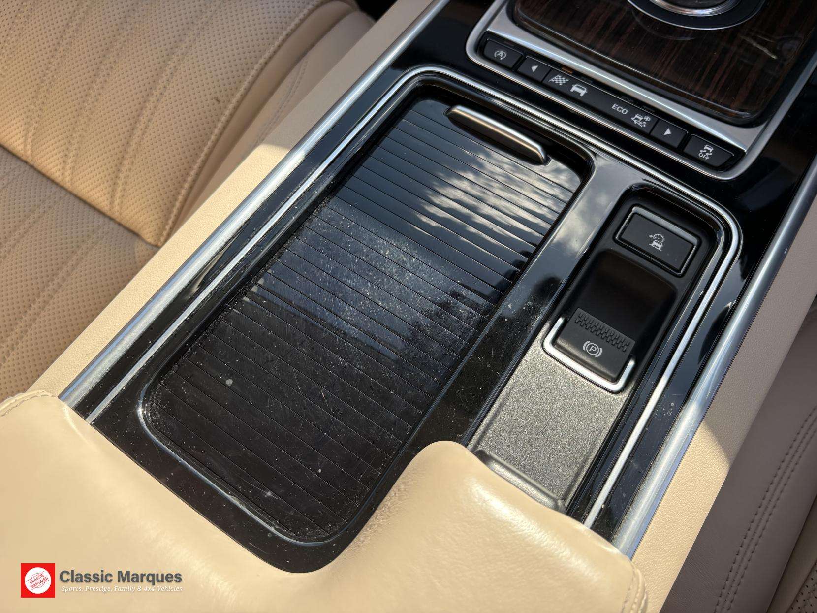 2017 JAGUAR XF 2017 JAGUAR XF