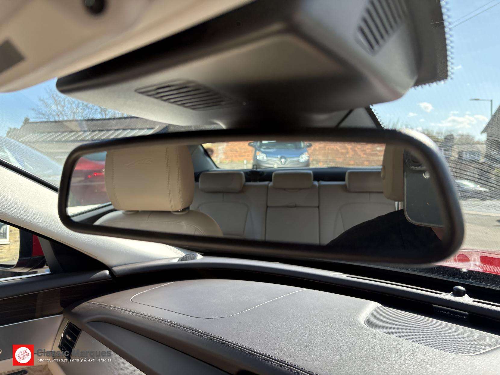 2017 JAGUAR XF 2017 JAGUAR XF