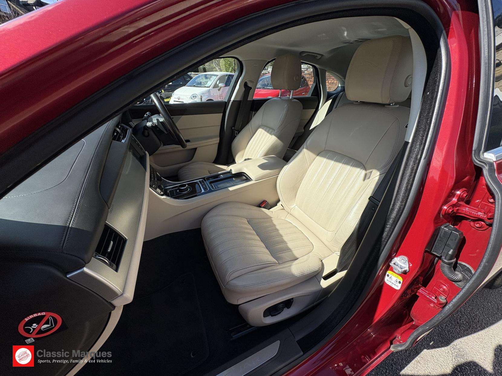 2017 JAGUAR XF 2017 JAGUAR XF