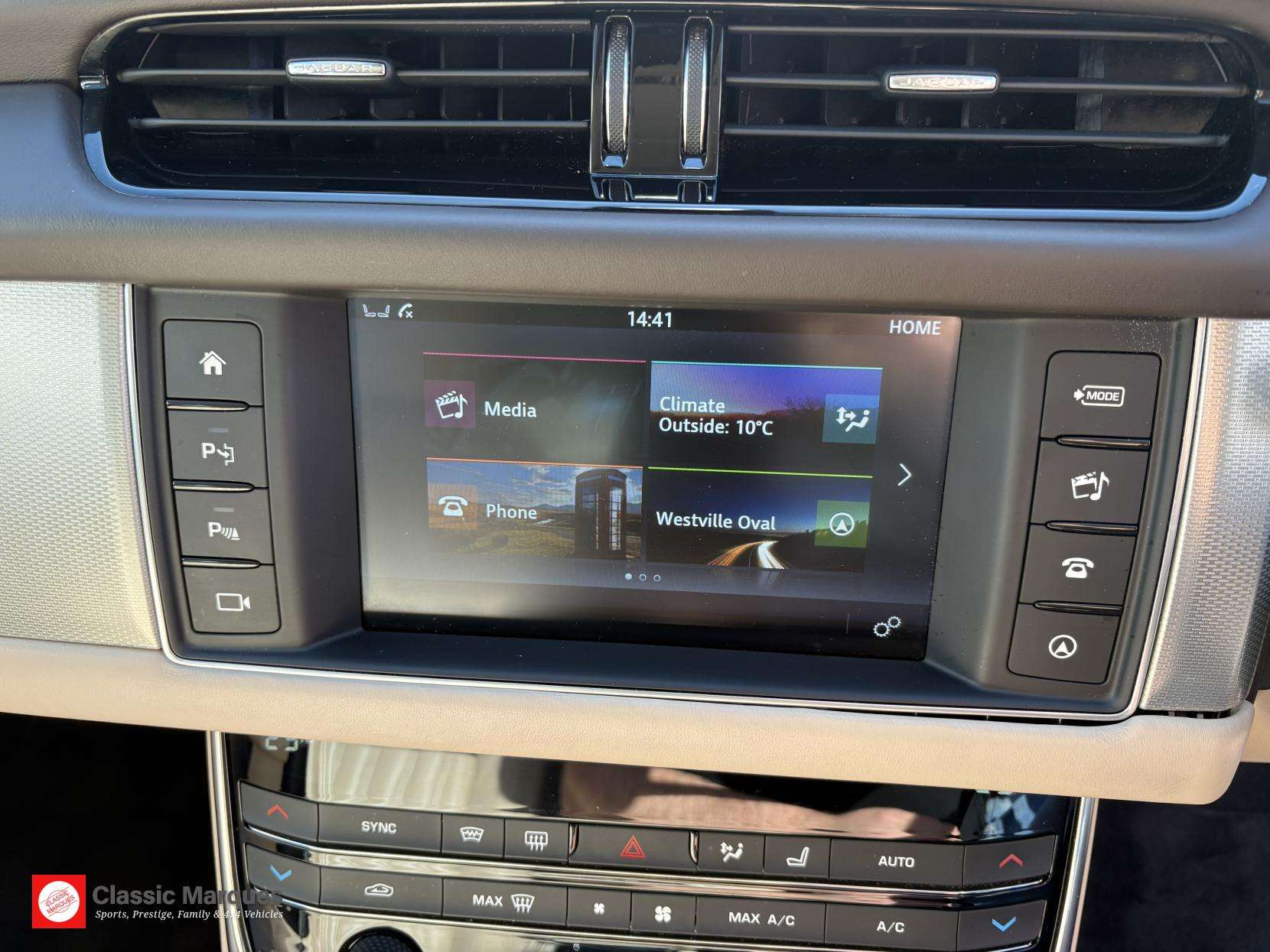 2017 JAGUAR XF 2017 JAGUAR XF