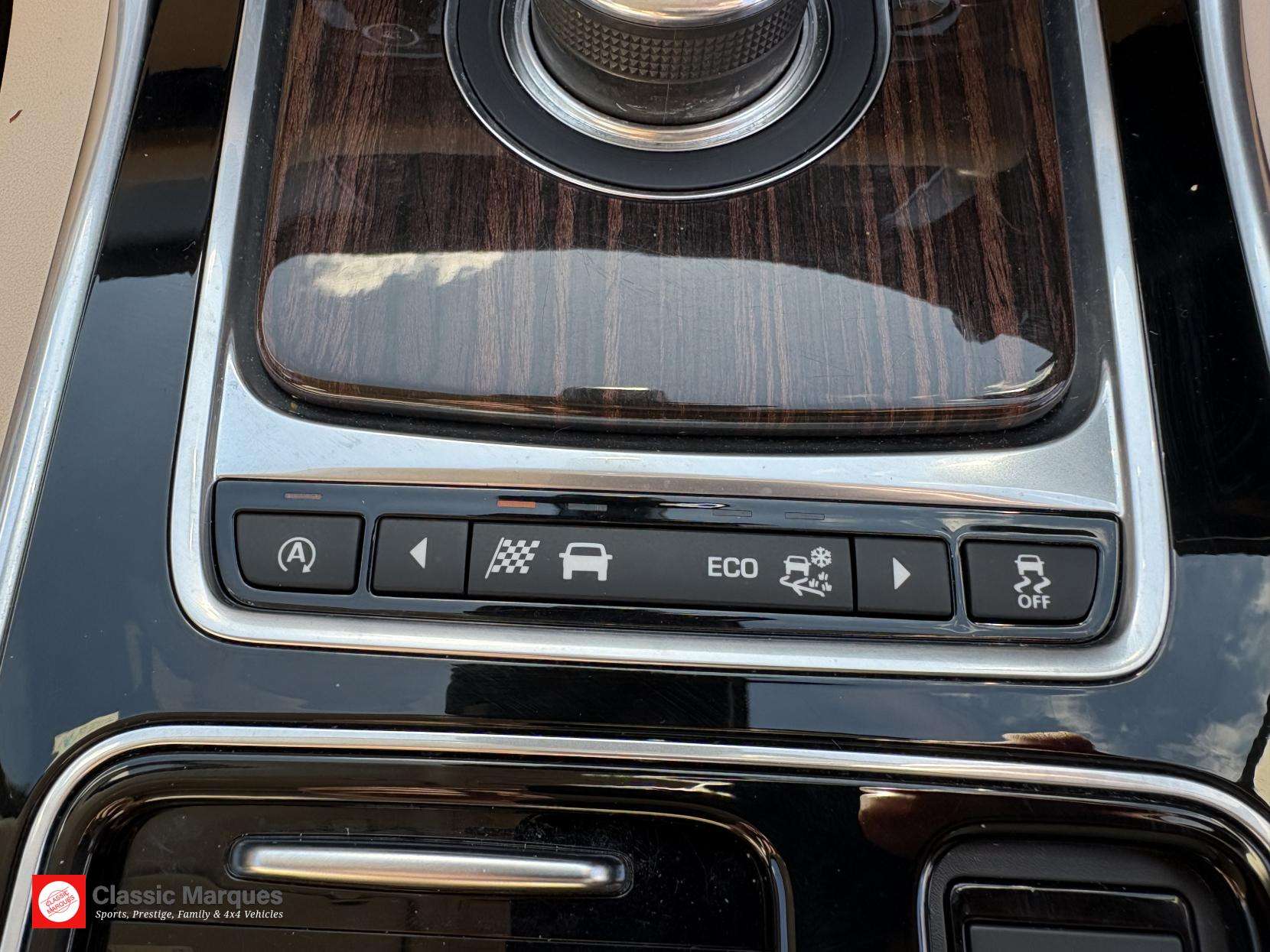 2017 JAGUAR XF 2017 JAGUAR XF