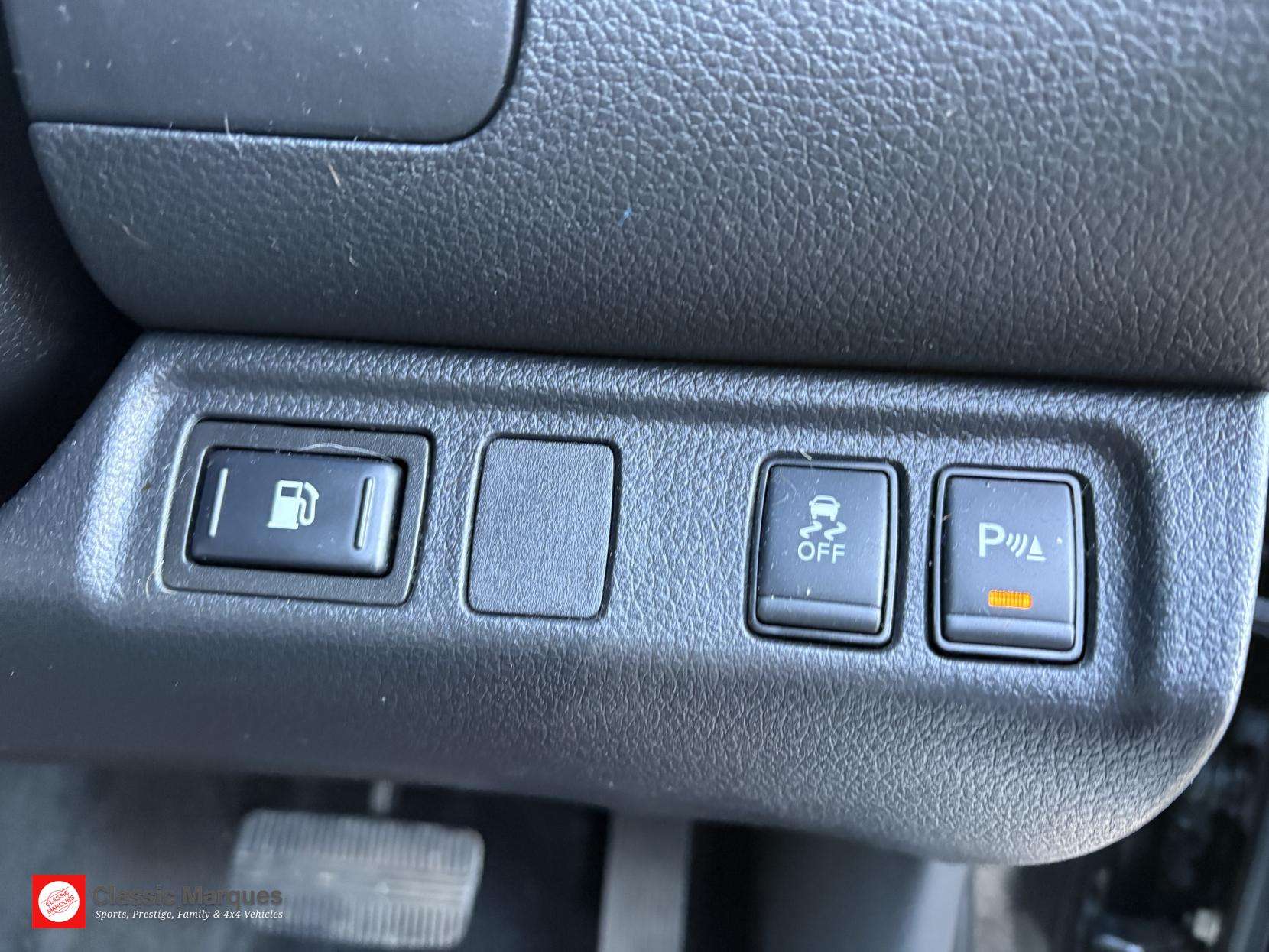 2017 NISSAN NAVARA 2017 NISSAN NAVARA