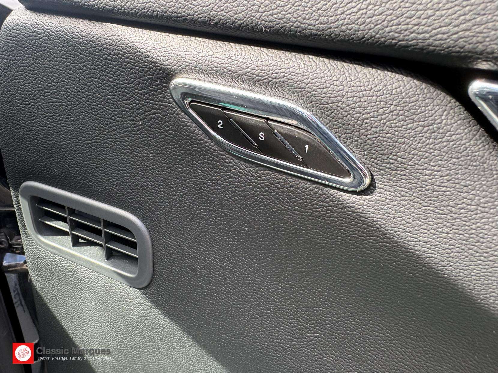 2015 MASERATI QUATTROPORTE 2015 MASERATI QUATTROPORTE