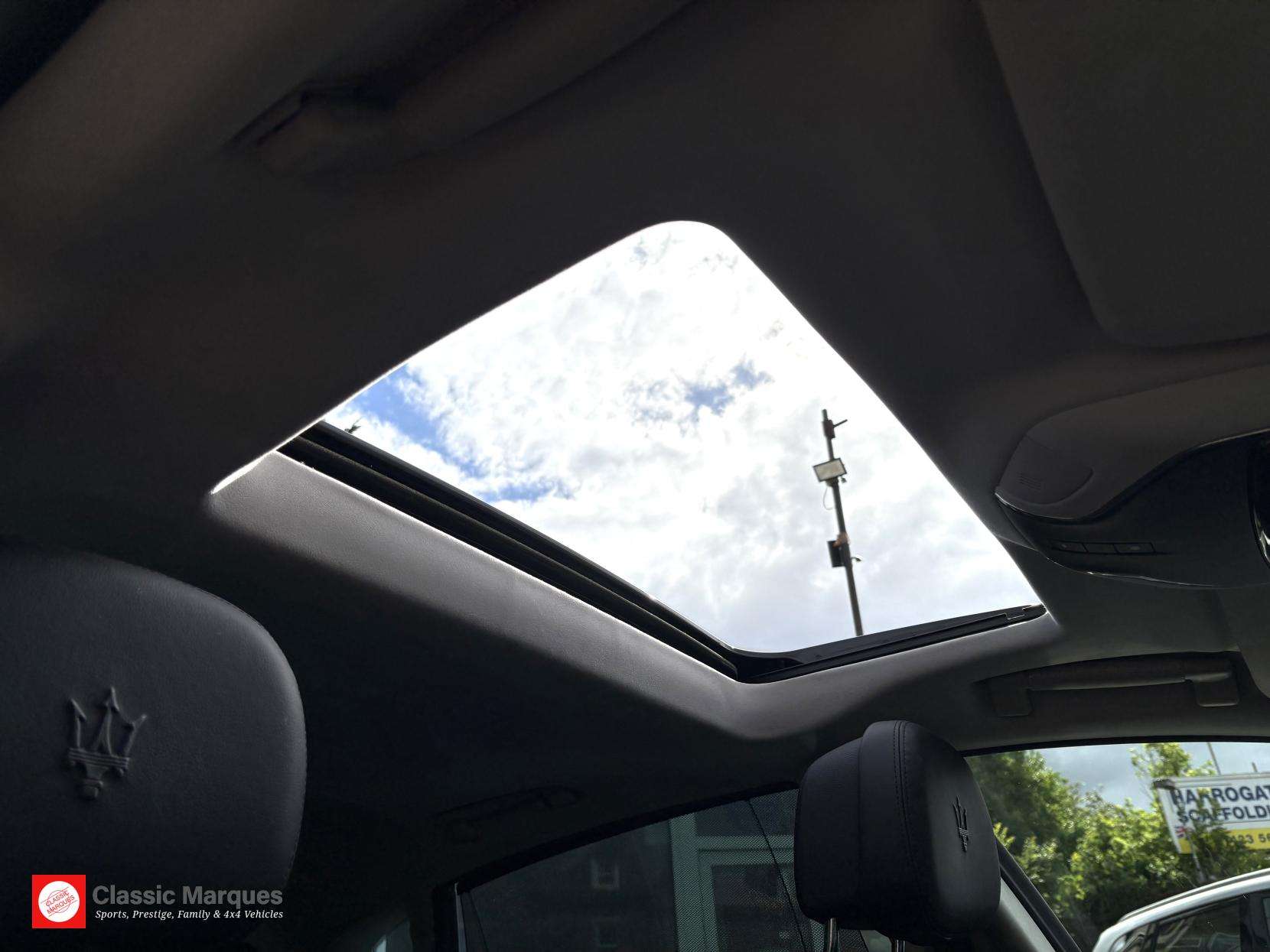 2015 MASERATI QUATTROPORTE 2015 MASERATI QUATTROPORTE
