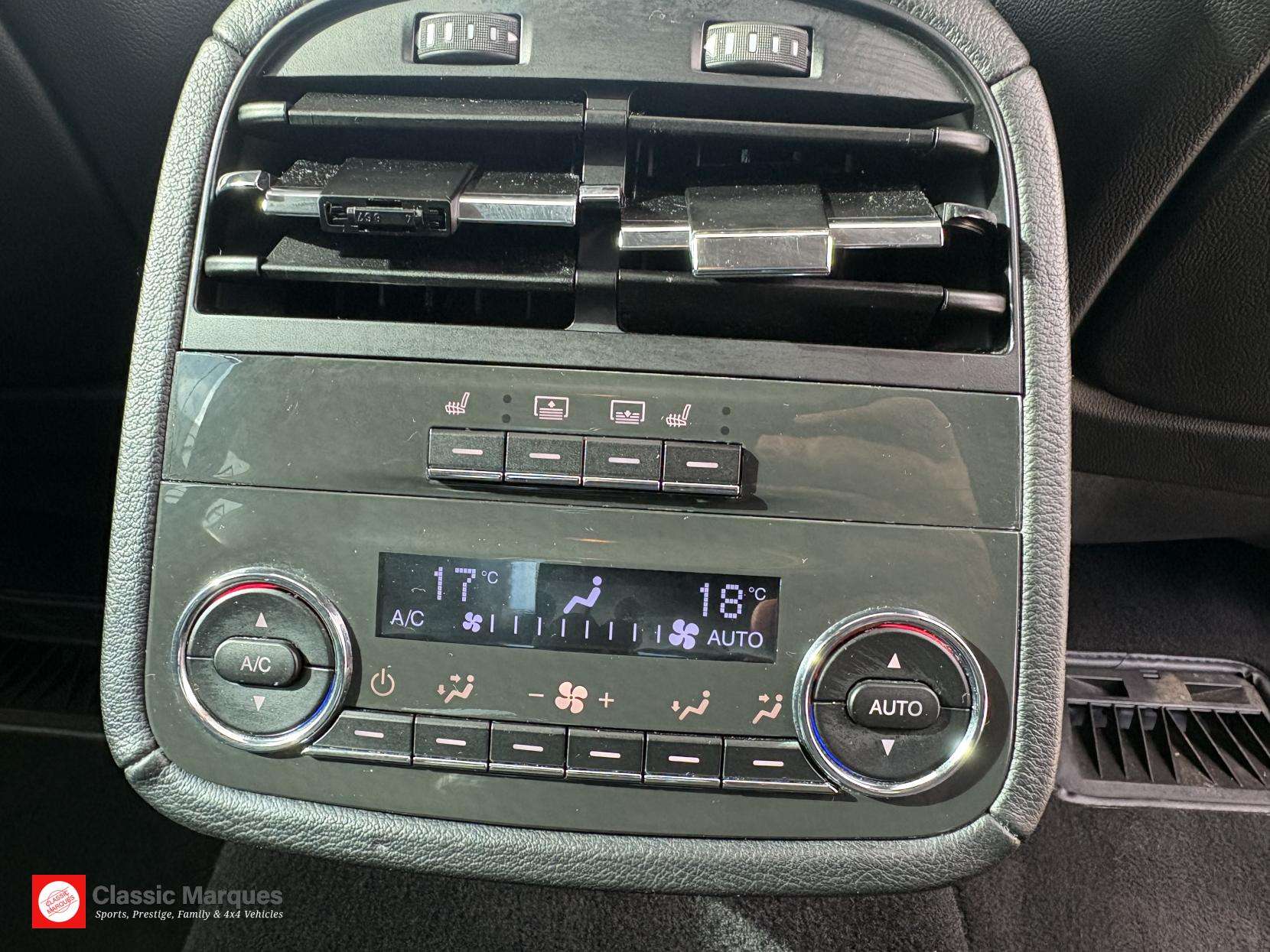 2015 MASERATI QUATTROPORTE 2015 MASERATI QUATTROPORTE