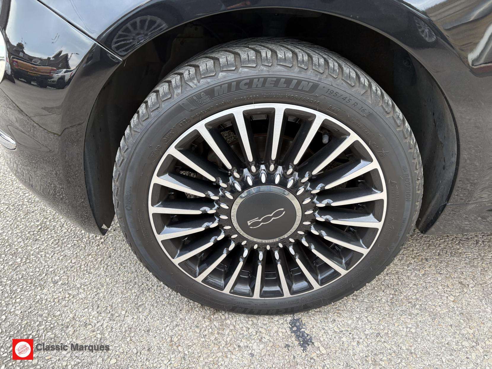 2015 FIAT 500 2015 FIAT 500