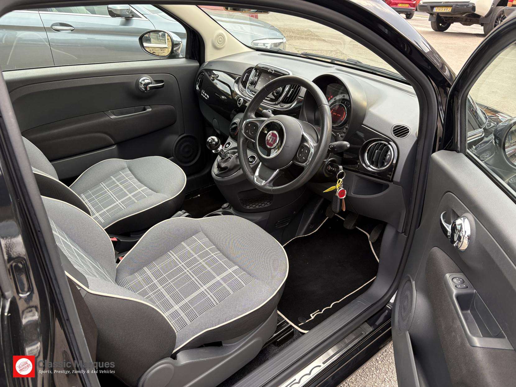 2015 FIAT 500 2015 FIAT 500