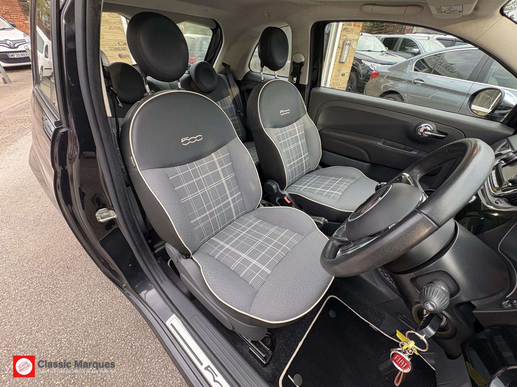 2015 FIAT 500 2015 FIAT 500