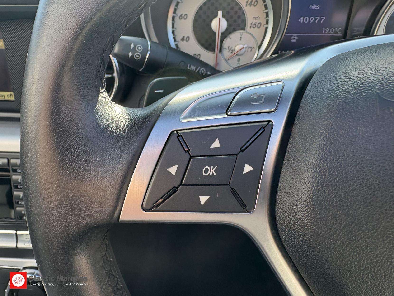 2012 MERCEDES-BENZ SLK 2012 MERCEDES-BENZ SLK