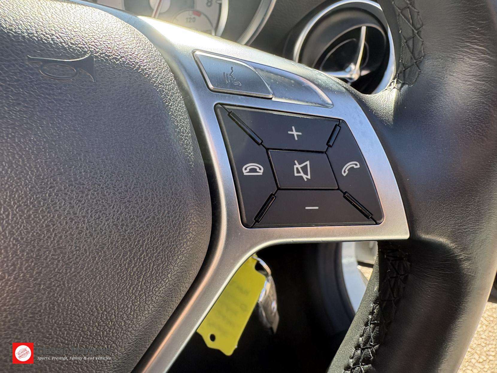 2012 MERCEDES-BENZ SLK 2012 MERCEDES-BENZ SLK