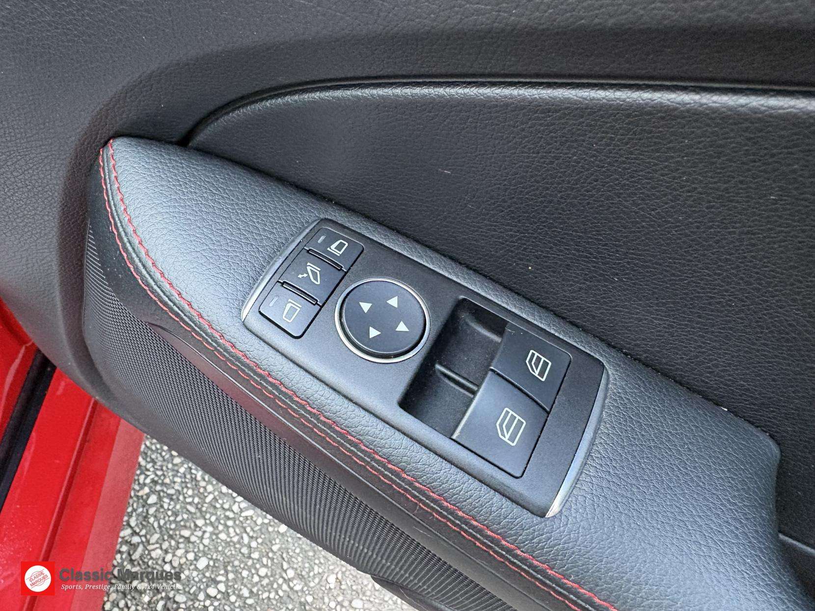 2012 MERCEDES-BENZ SLK 2012 MERCEDES-BENZ SLK