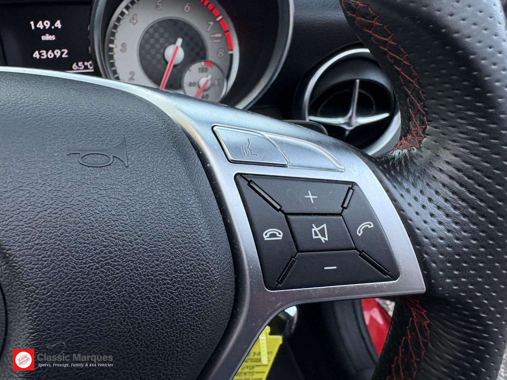 2012 MERCEDES-BENZ SLK 2012 MERCEDES-BENZ SLK