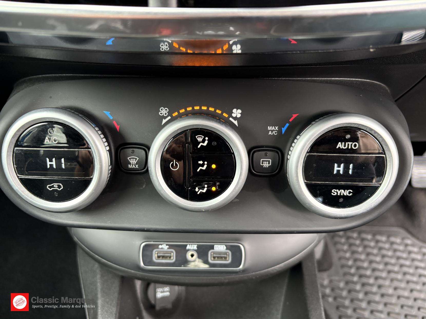 2018 FIAT 500X 2018 FIAT 500X