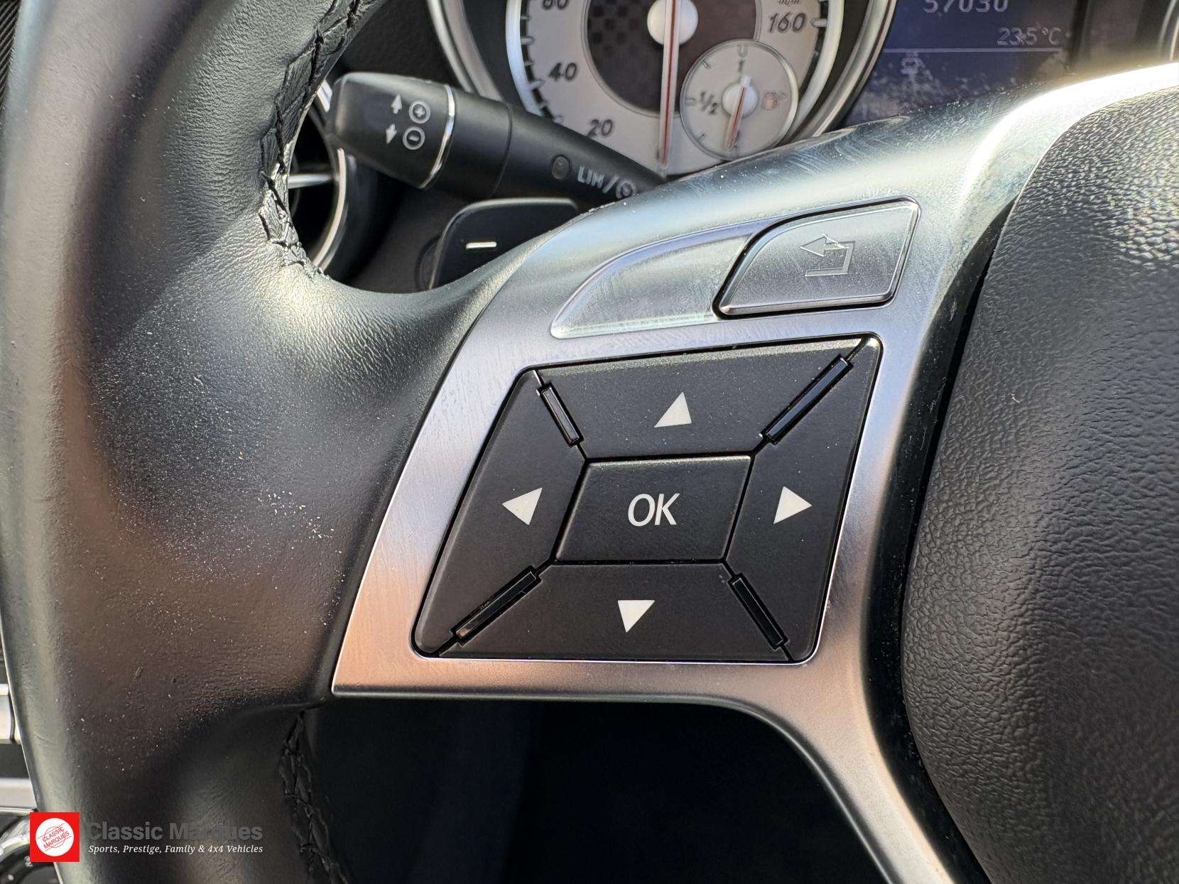 2012 MERCEDES-BENZ SLK 2012 MERCEDES-BENZ SLK