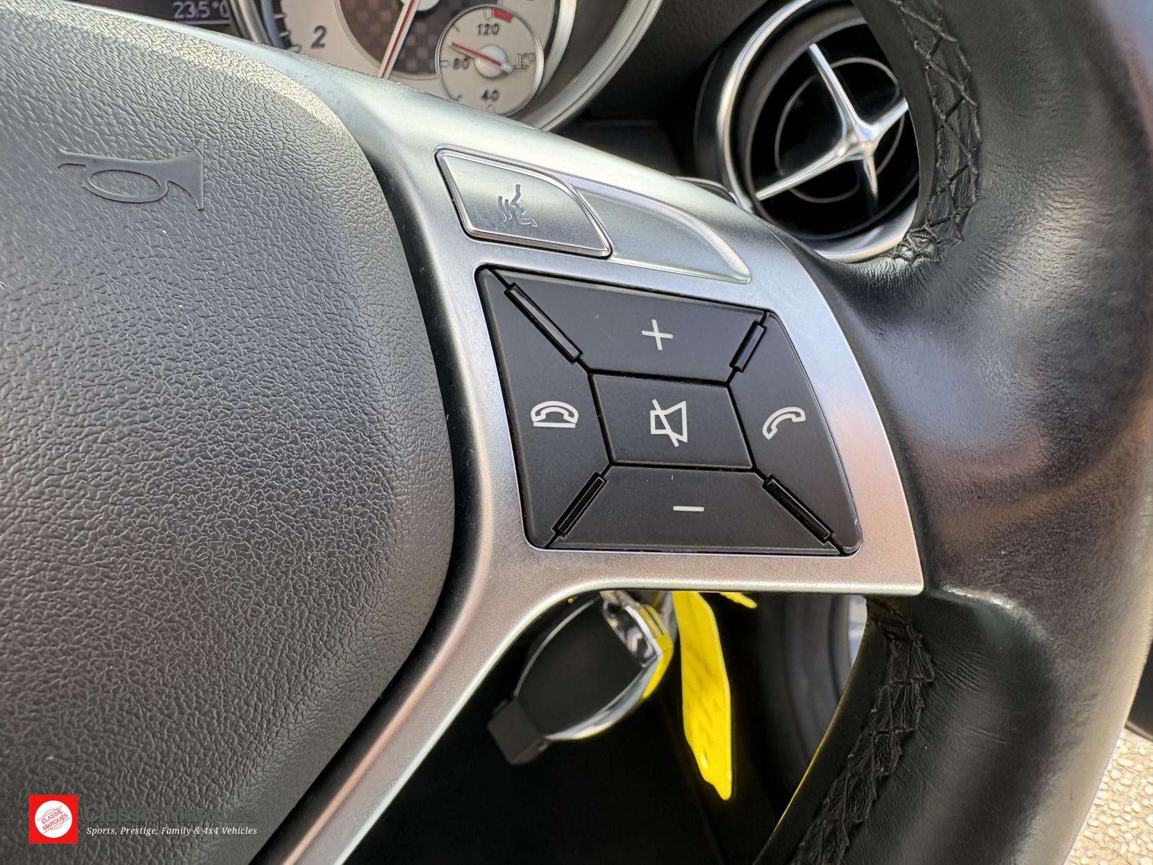 2012 MERCEDES-BENZ SLK 2012 MERCEDES-BENZ SLK