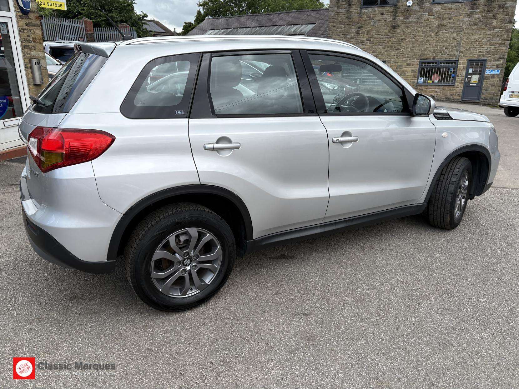 A 2016 SUZUKI VITARA 1.6 SZ4 SUV 5dr Petrol Manual Euro 6 (s/s) (120 ps) A 2016 SUZUKI VITARA 1.6 SZ4 SUV 5dr Petrol Manual Euro 6 (s/s) (120 ps)