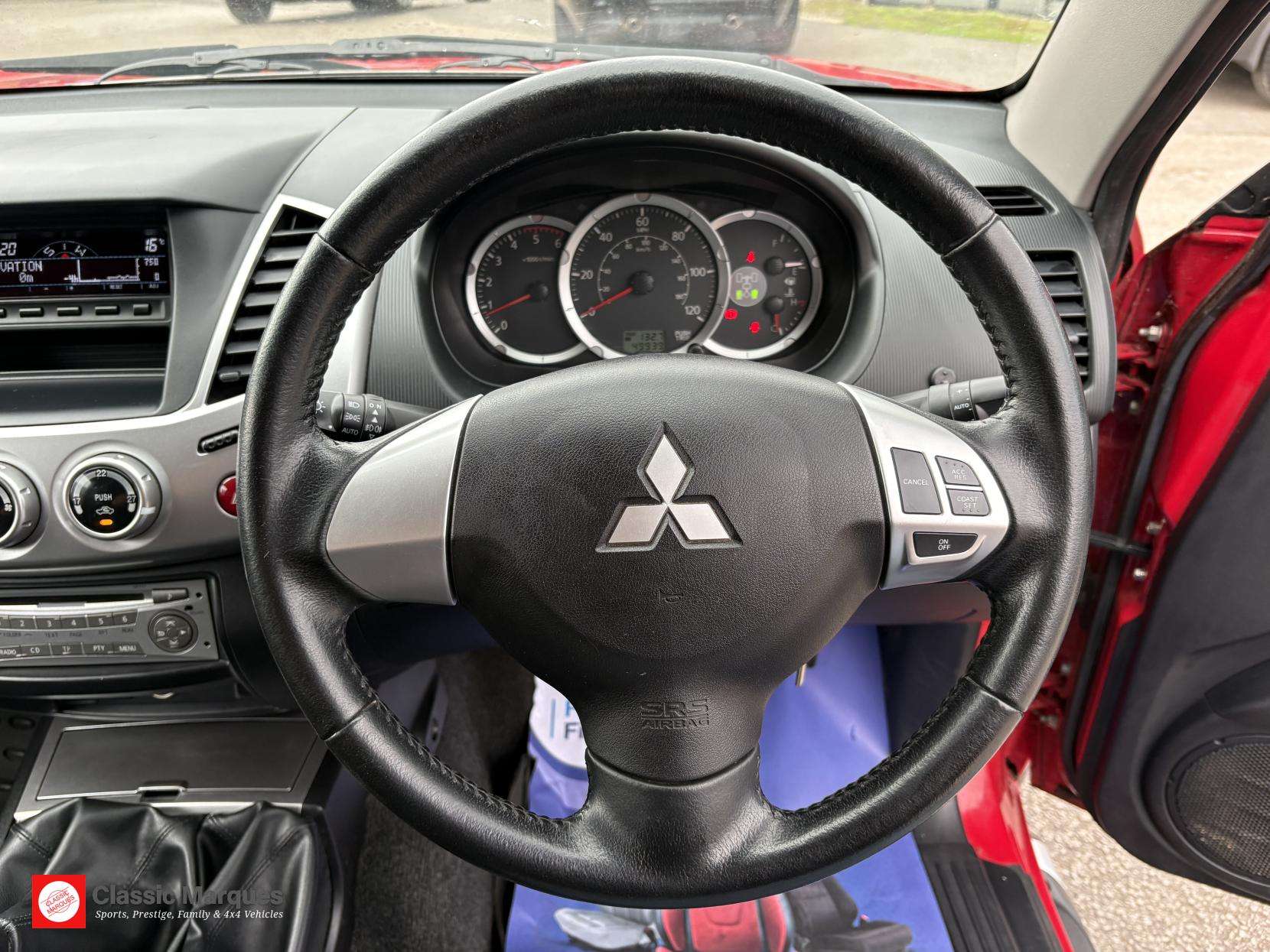 2015 MITSUBISHI L200 2015 MITSUBISHI L200
