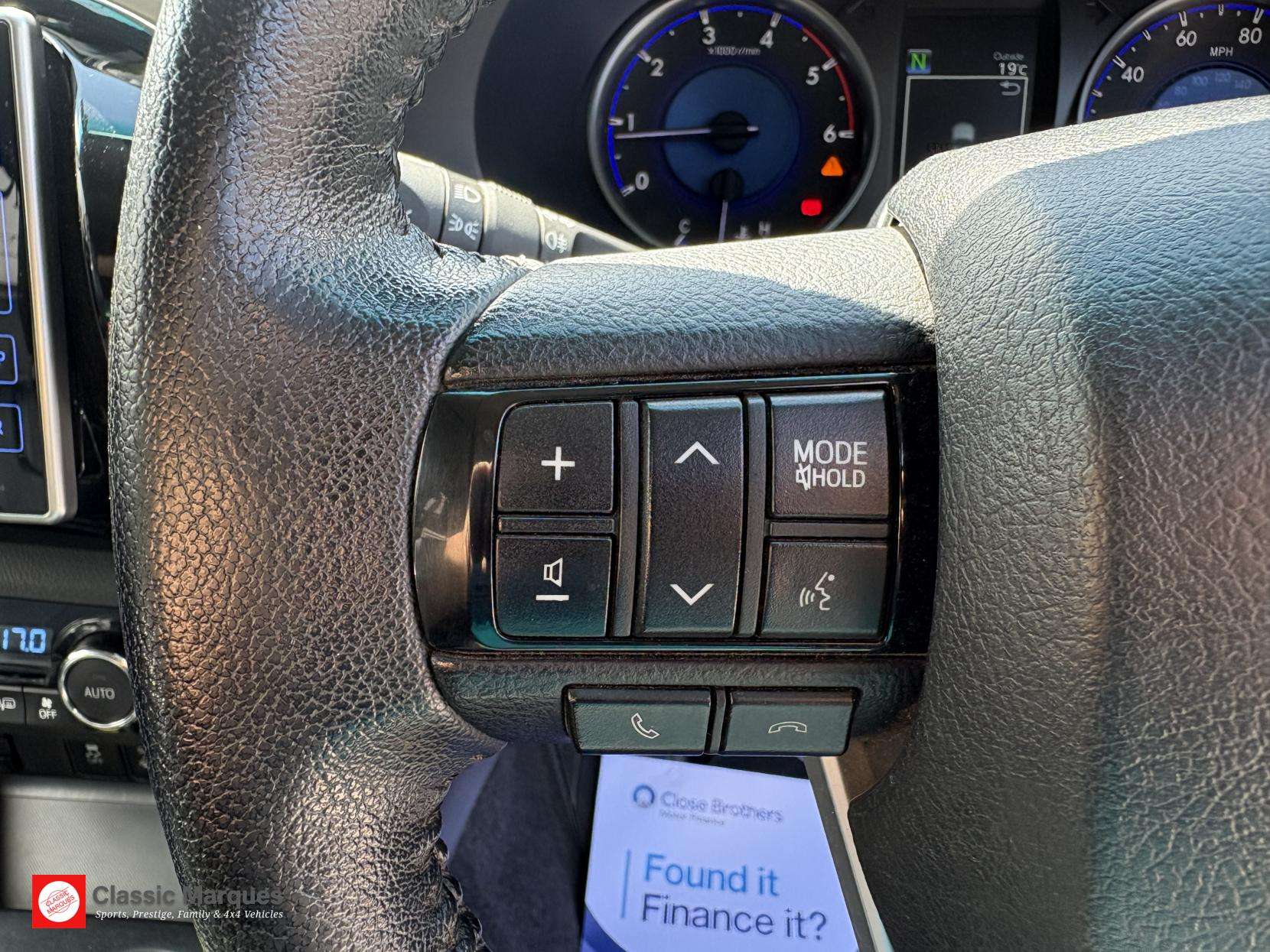 2016 TOYOTA HILUX 2016 TOYOTA HILUX