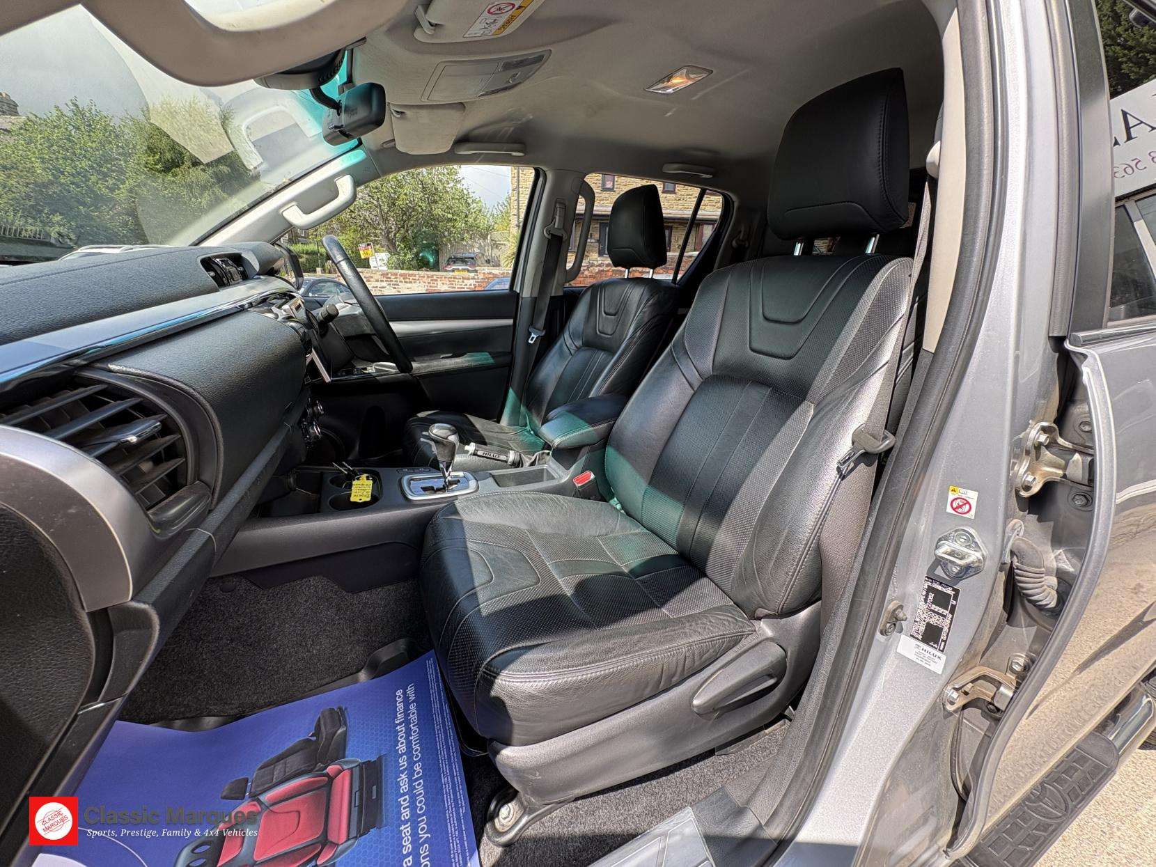 2016 TOYOTA HILUX 2016 TOYOTA HILUX
