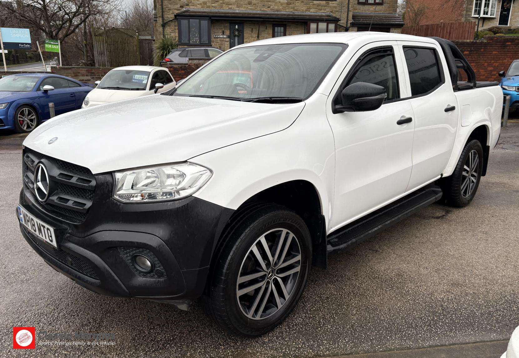 A 2018 MERCEDES-BENZ X CLASS 2.3 CDI Pure Pickup Double Cab 4dr Diesel Manual 4MATIC Euro 6 (s/s) (163 ps) A 2018 MERCEDES-BENZ X CLASS 2.3 CDI Pure Pickup Double Cab 4dr Diesel Manual 4MATIC Euro 6 (s/s) (163 ps)