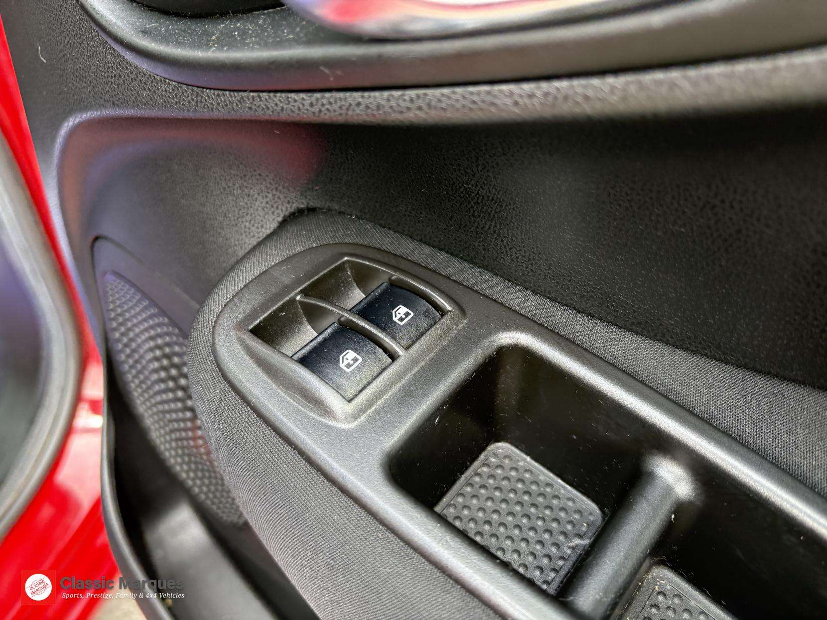 2013 FIAT 500L 2013 FIAT 500L