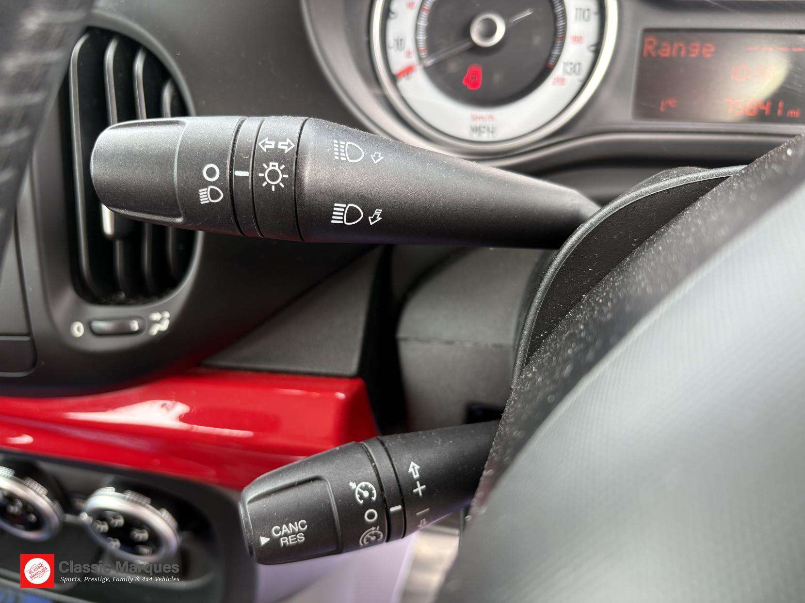 2013 FIAT 500L 2013 FIAT 500L