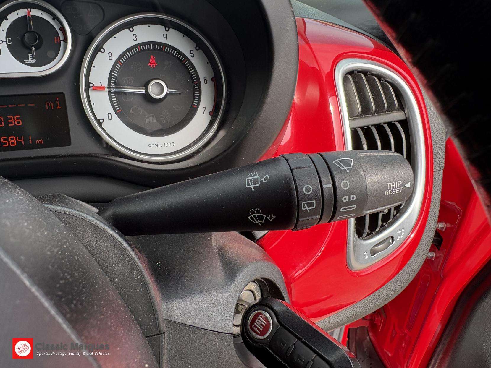 2013 FIAT 500L 2013 FIAT 500L