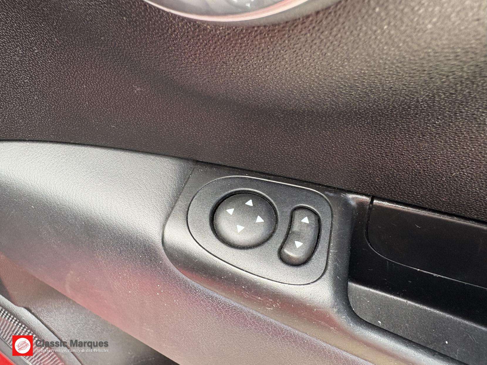 2018 ABARTH 595 2018 ABARTH 595