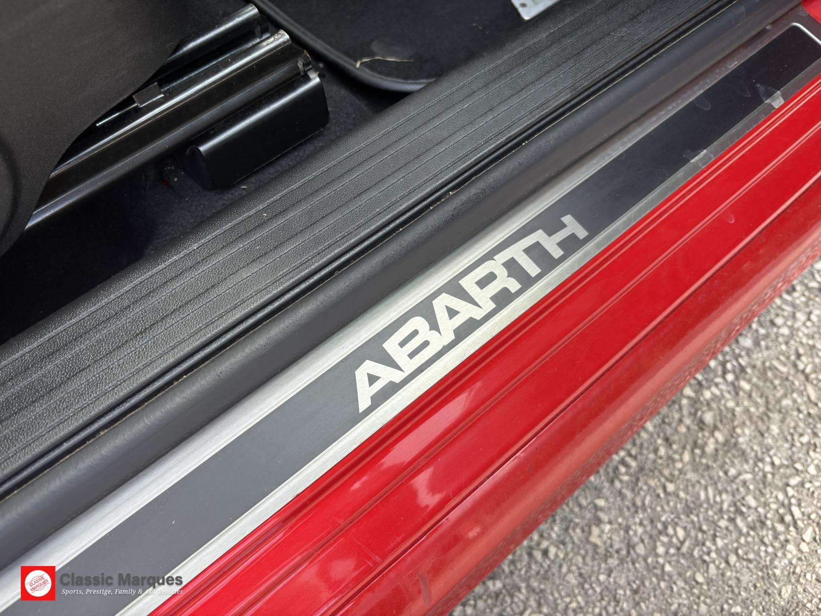 2018 ABARTH 595 2018 ABARTH 595