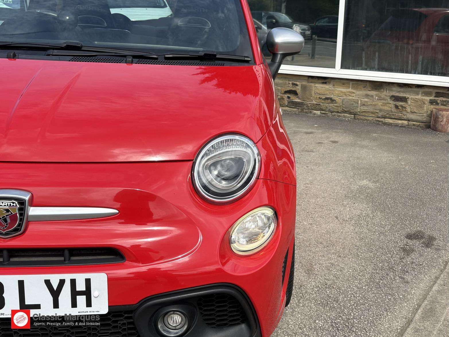 2018 ABARTH 595 2018 ABARTH 595