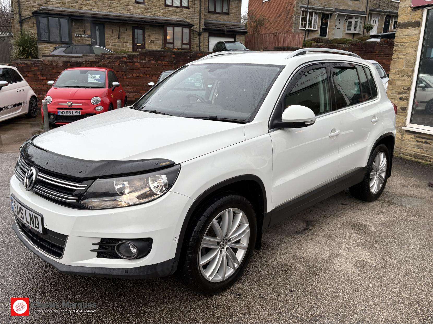 A 2016 VOLKSWAGEN TIGUAN 2.0 TDI BlueMotion Tech Match Edition SUV 5dr Diesel Manual 4WD Euro 6 (s/s) (150 ps) A 2016 VOLKSWAGEN TIGUAN 2.0 TDI BlueMotion Tech Match Edition SUV 5dr Diesel Manual 4WD Euro 6 (s/s) (150 ps)