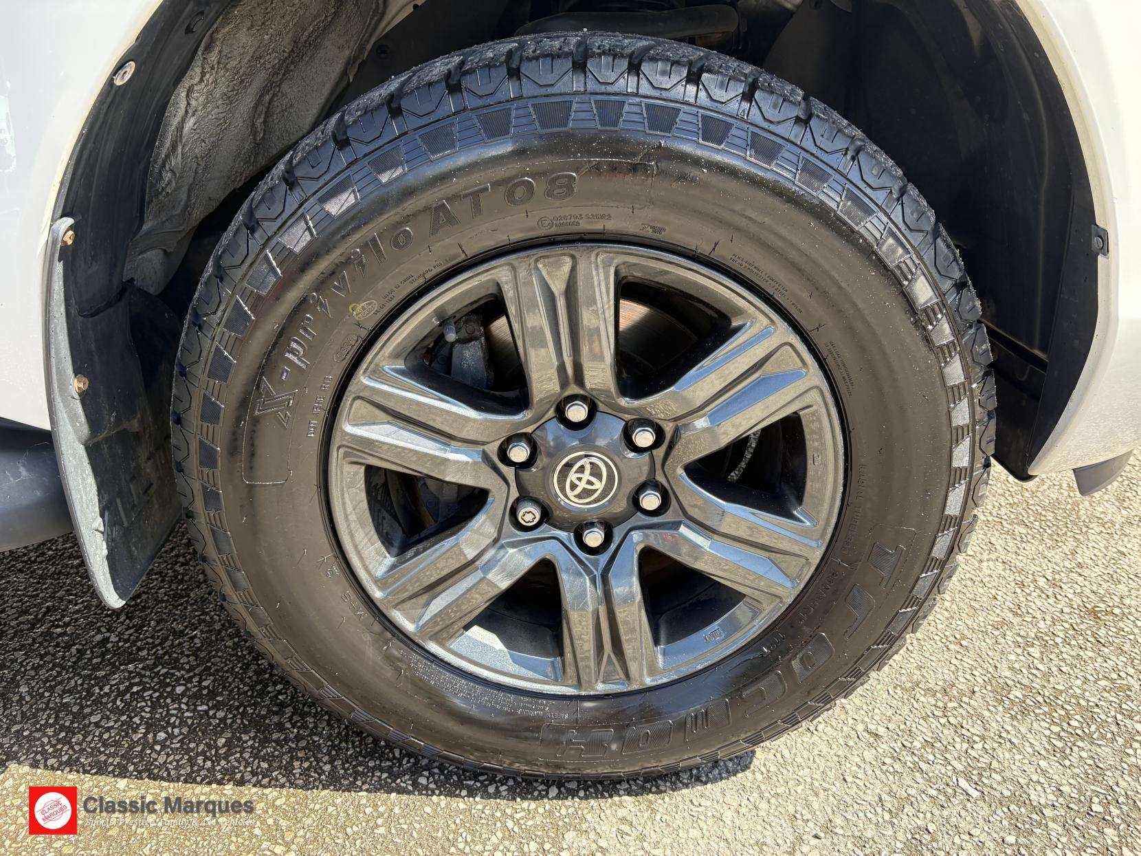 2021 TOYOTA HILUX 2021 TOYOTA HILUX