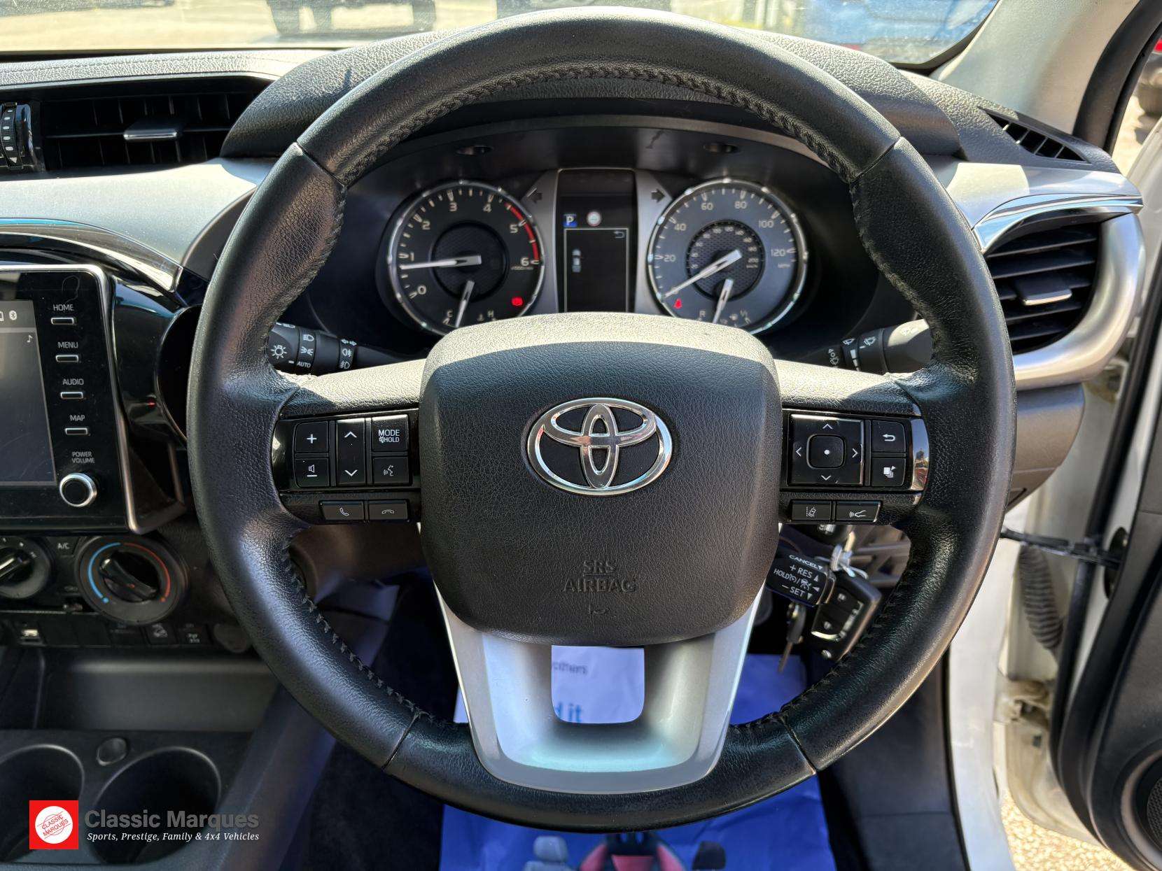 2021 TOYOTA HILUX 2021 TOYOTA HILUX