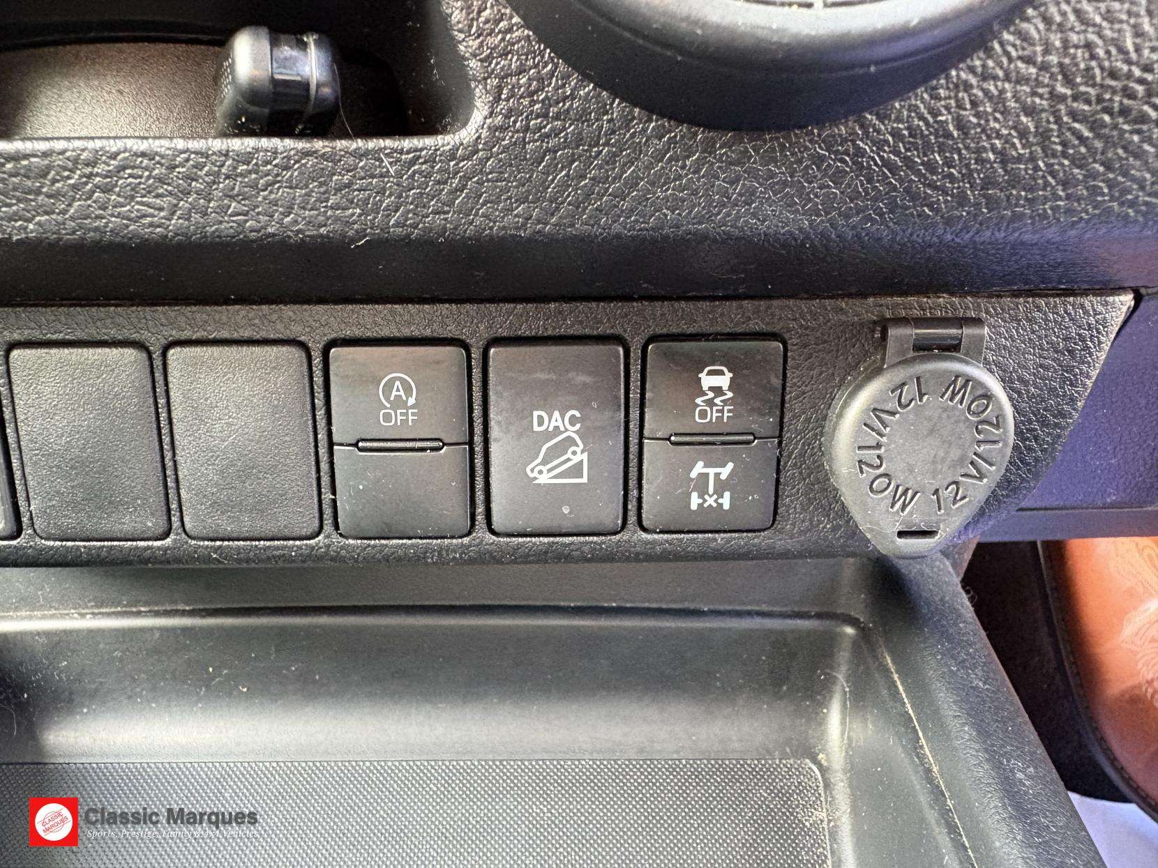 2021 TOYOTA HILUX 2021 TOYOTA HILUX