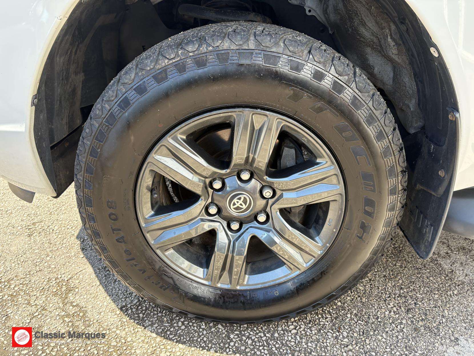 2021 TOYOTA HILUX 2021 TOYOTA HILUX