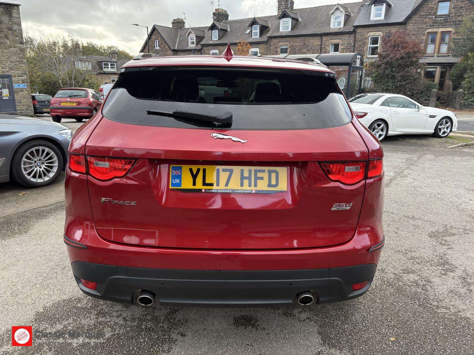 2017 JAGUAR F-PACE 2017 JAGUAR F-PACE