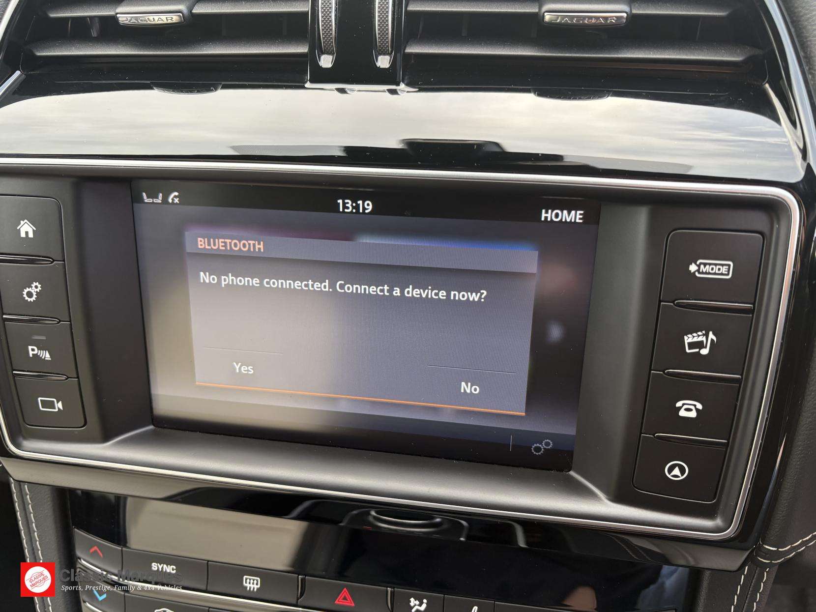 2017 JAGUAR F-PACE 2017 JAGUAR F-PACE