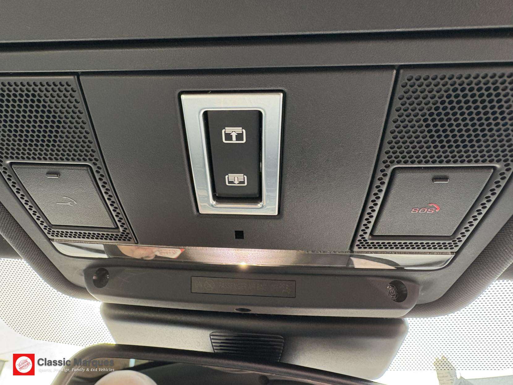 2017 JAGUAR F-PACE 2017 JAGUAR F-PACE