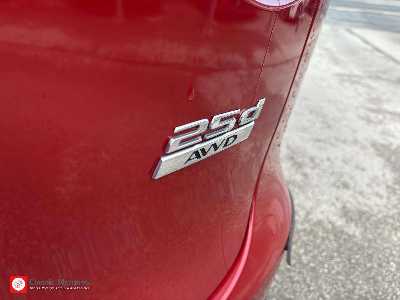 2017 JAGUAR F-PACE 2017 JAGUAR F-PACE