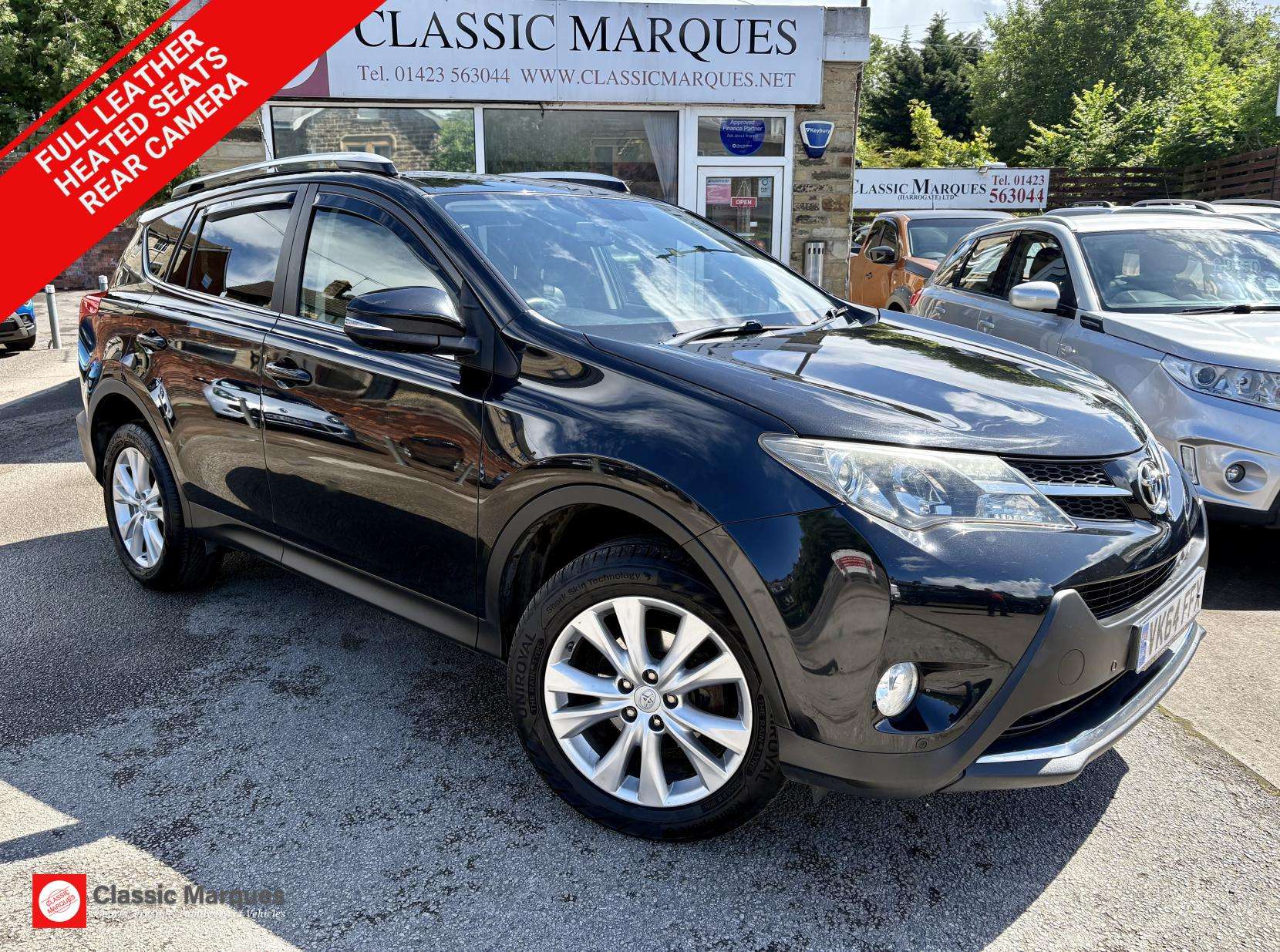 A 2014 TOYOTA RAV4 2.2 D-4D Invincible SUV 5dr Diesel Manual 4WD Euro 5 (150 ps) A 2014 TOYOTA RAV4 2.2 D-4D Invincible SUV 5dr Diesel Manual 4WD Euro 5 (150 ps)