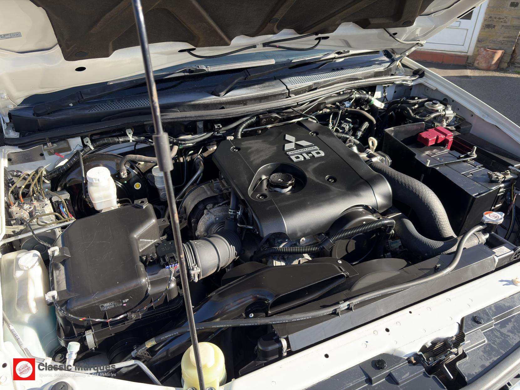 2015 MITSUBISHI L200 2015 MITSUBISHI L200