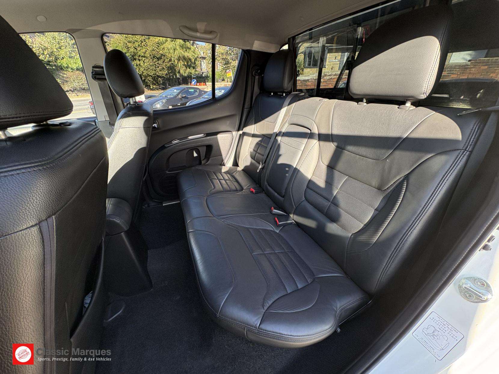 2015 MITSUBISHI L200 2015 MITSUBISHI L200
