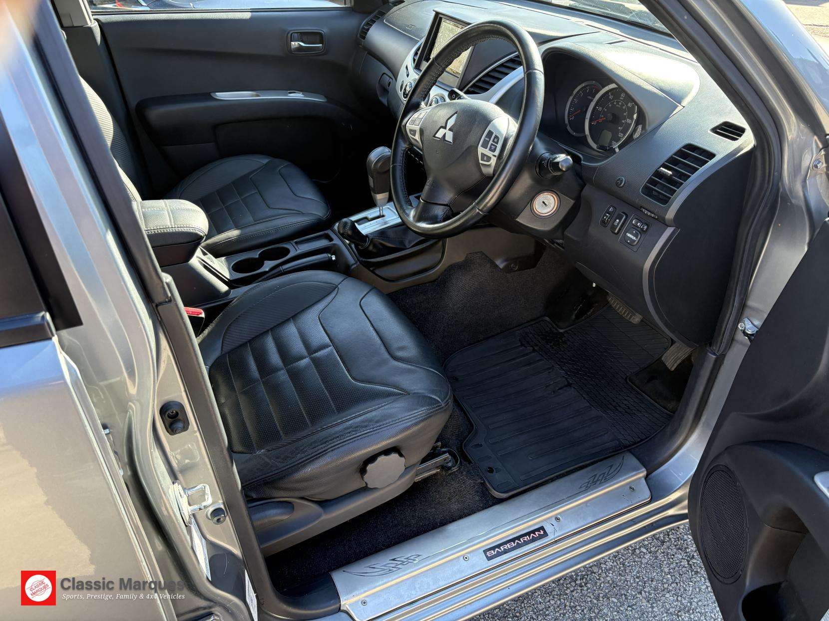 A 2014 MITSUBISHI L200 2.5 DI-D Barbarian Pickup Double Cab 4dr Diesel Auto 4WD Euro 5 (LB) (175 ps) A 2014 MITSUBISHI L200 2.5 DI-D Barbarian Pickup Double Cab 4dr Diesel Auto 4WD Euro 5 (LB) (175 ps)