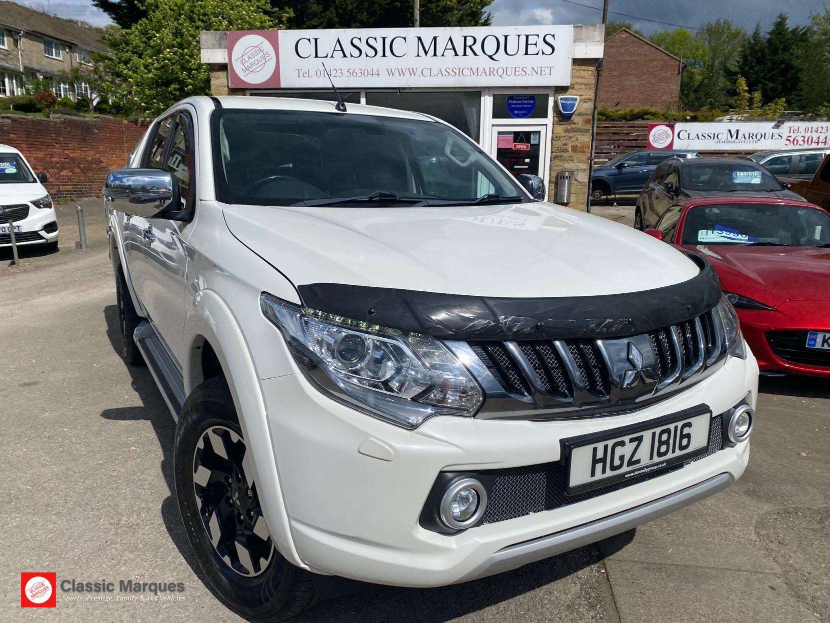 A 2017 MITSUBISHI L200 2.4 DI-D DC Barbarian Pickup Double Cab 4dr Diesel Manual 4WD Euro 6 (178 ps) A 2017 MITSUBISHI L200 2.4 DI-D DC Barbarian Pickup Double Cab 4dr Diesel Manual 4WD Euro 6 (178 ps)